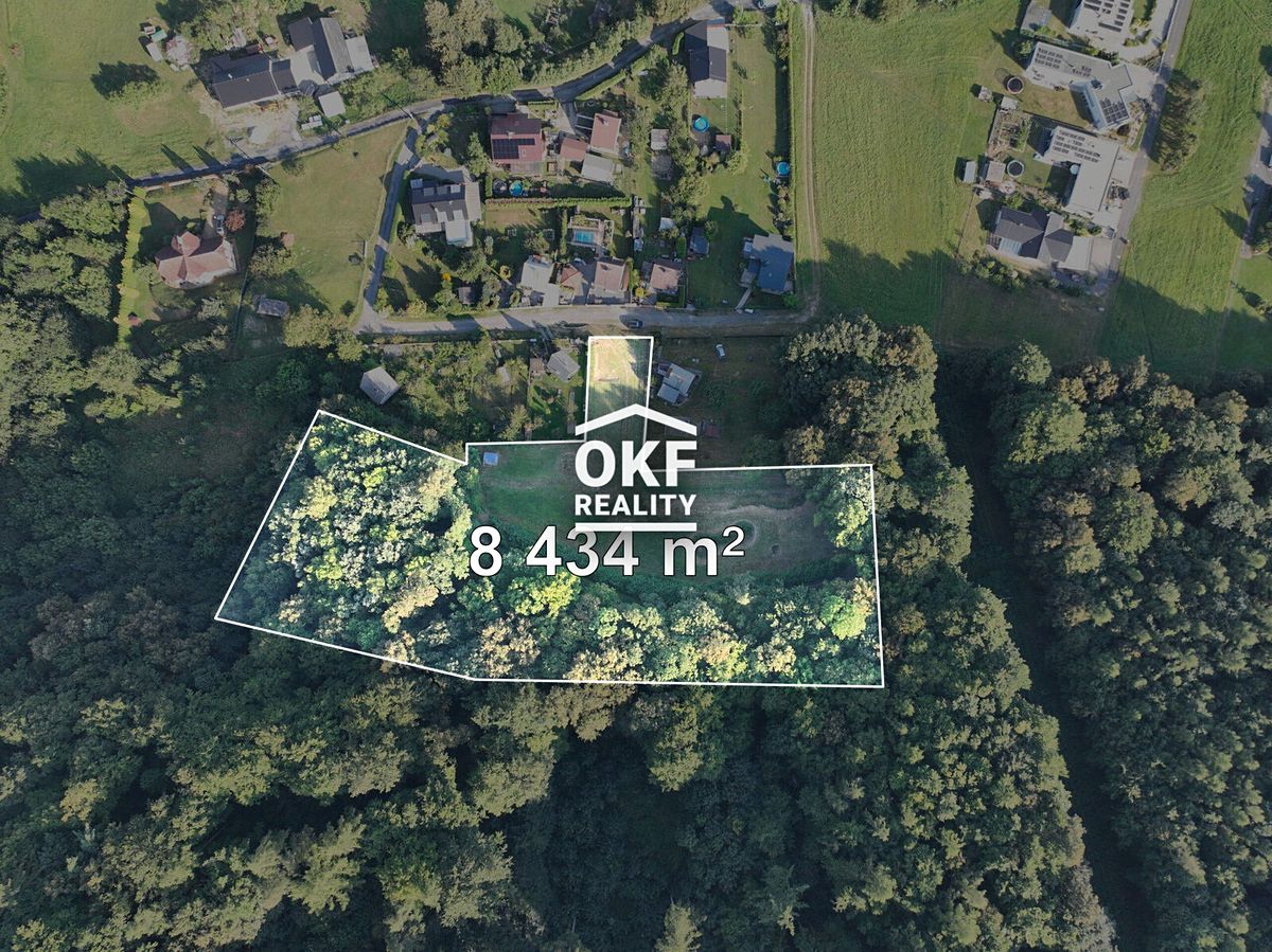 Prodej stavebního pozemku 8434 m² – fotografie 2