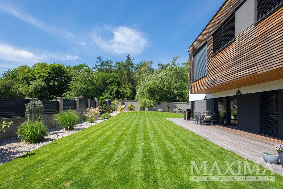 Prodej rodinného domu 152 m², pozemek 798 m² – fotografie 3
