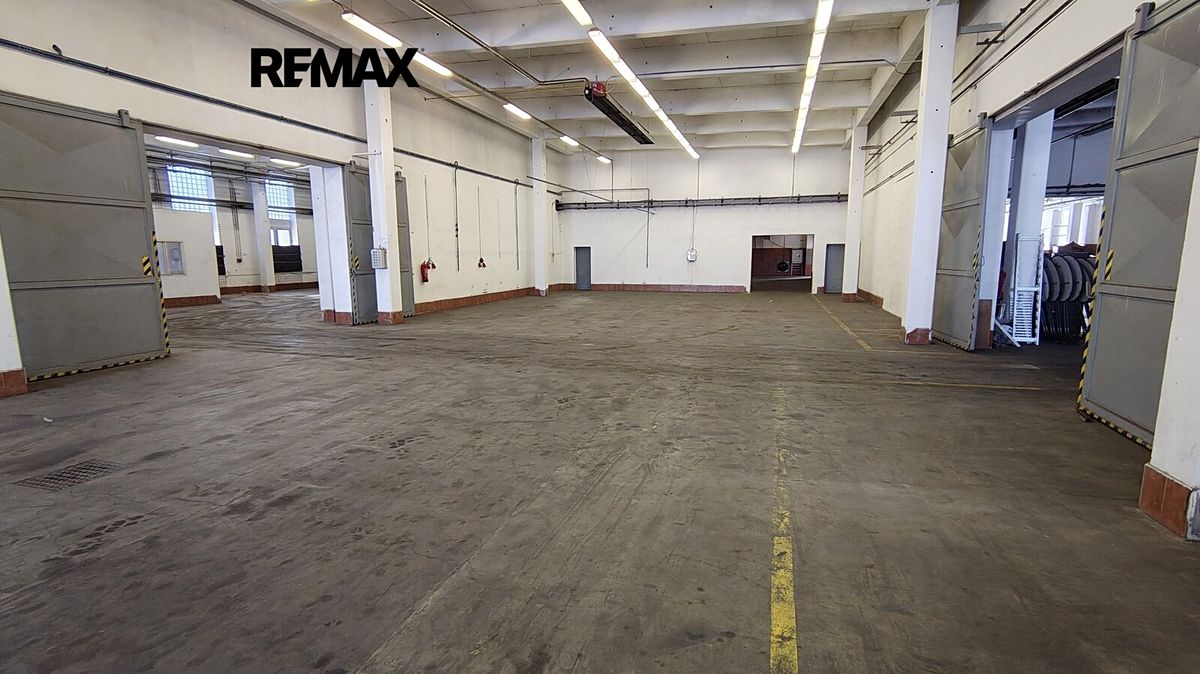 Pronájem obchodního prostoru 2000 m² – fotografie 2