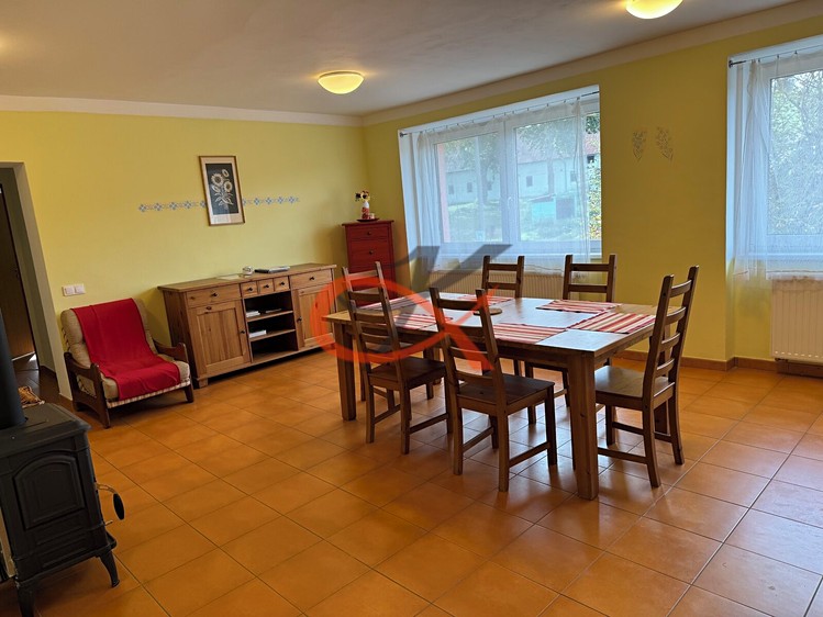 Pronájem bytu 3+kk, 100 m² (1 z 12)