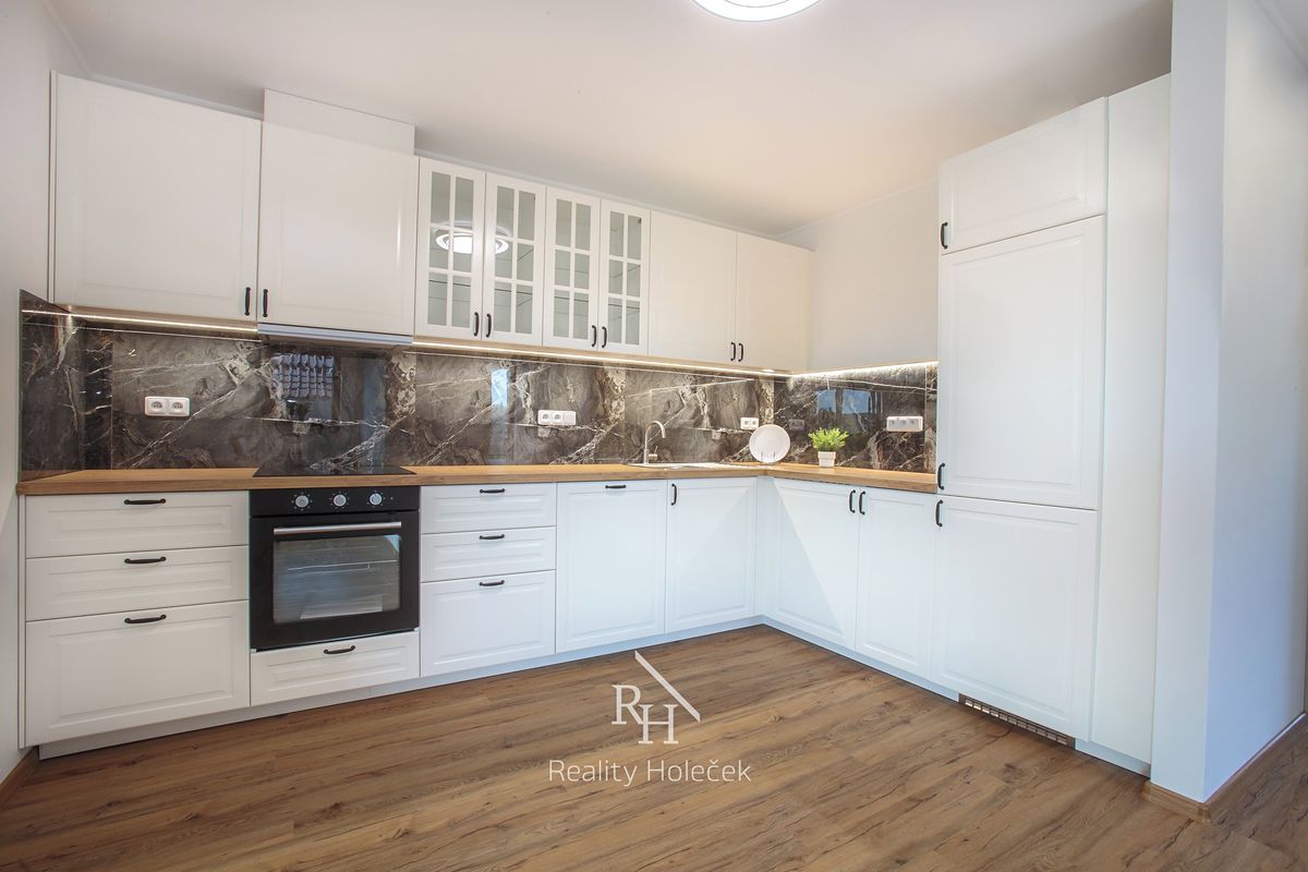 Pronájem rodinného domu 86 m², pozemek 500 m² – fotografie 3
