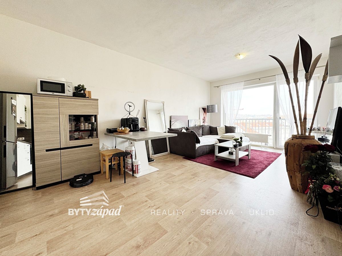Pronájem bytu 2+kk 48 m²