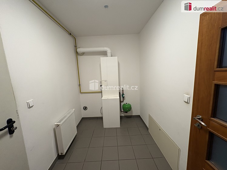 Prodej domu, 208 m² (17 z 28)