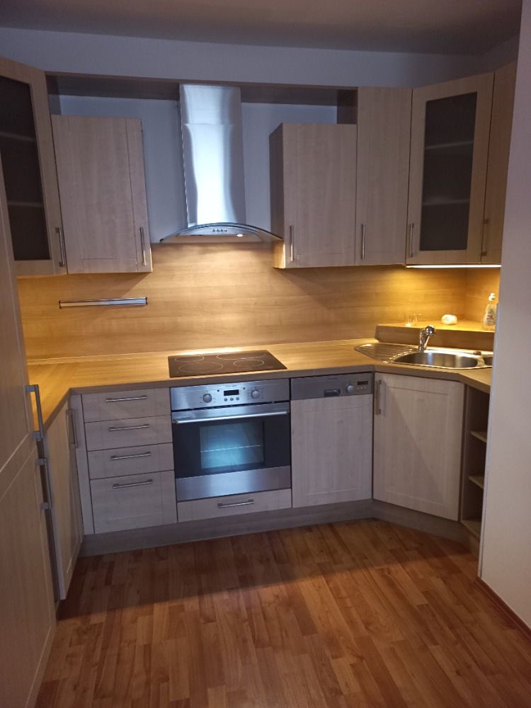Pronájem bytu 2+kk 61 m², Jesenice – fotka 1 z 3