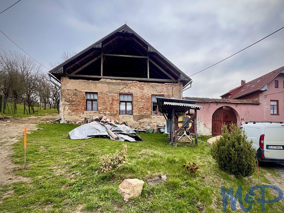 Prodej rodinného domu 196 m², pozemek 693 m²