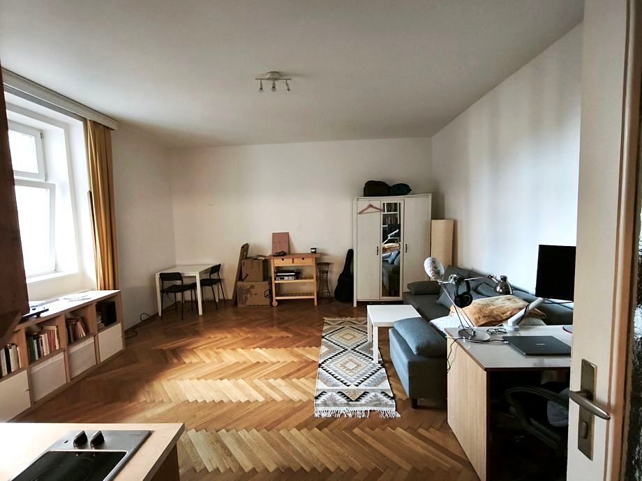 Pronájem bytu 1+kk 34 m² – fotografie 2