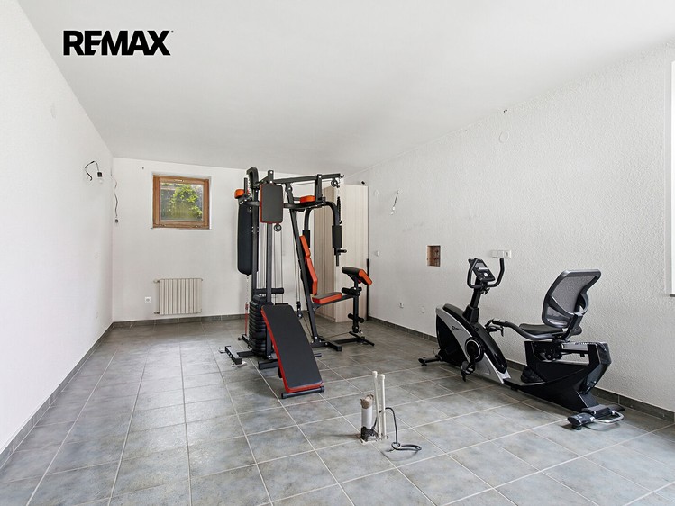 Haus zum Kauf, 570 m² (54 von 72)