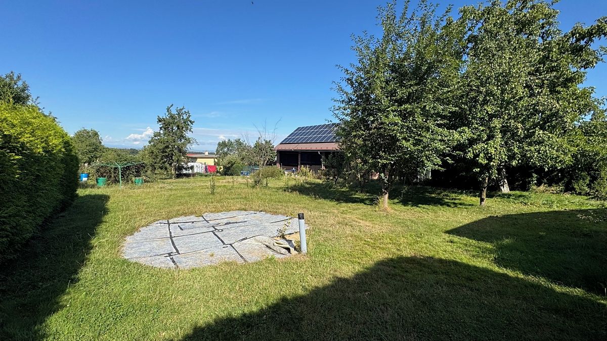 Prodej stavebního pozemku 835 m² – fotografie 2