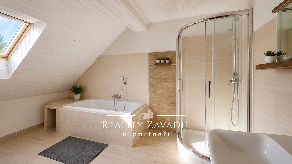 Prodej rodinného domu 244 m², pozemek 5562 m² – fotografie 4