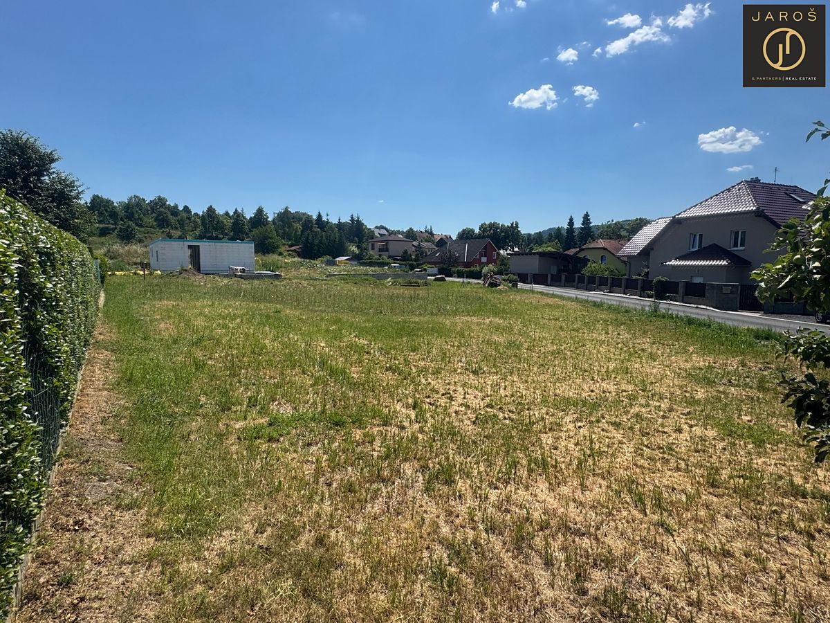 Prodej stavebního pozemku 844 m² – fotografie 5