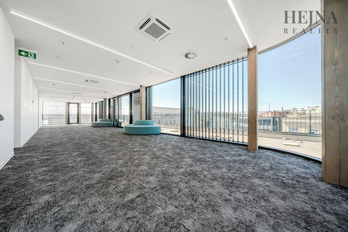 Pronájem kanceláře 108 m² – fotografie 3