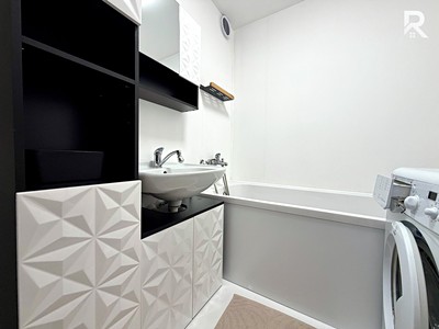 Pronájem bytu 3+1, 63 m² (2 z 15)