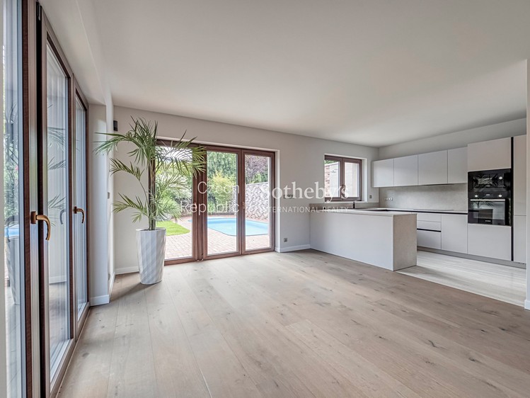 Будинок в оренду, 184 м² (3 з 13)
