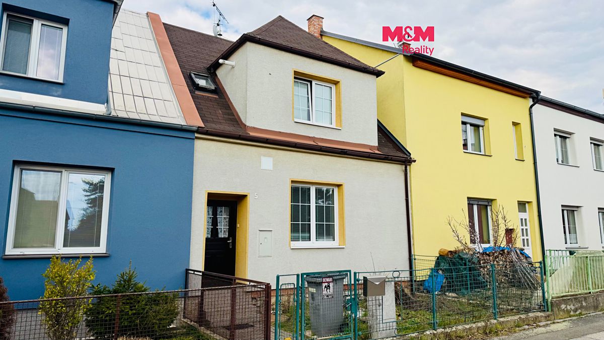 Prodej rodinného domu 98 m², pozemek 183 m²