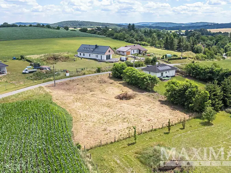 Prodej stavebního pozemku 1449 m², Milín – náhled fotky 3