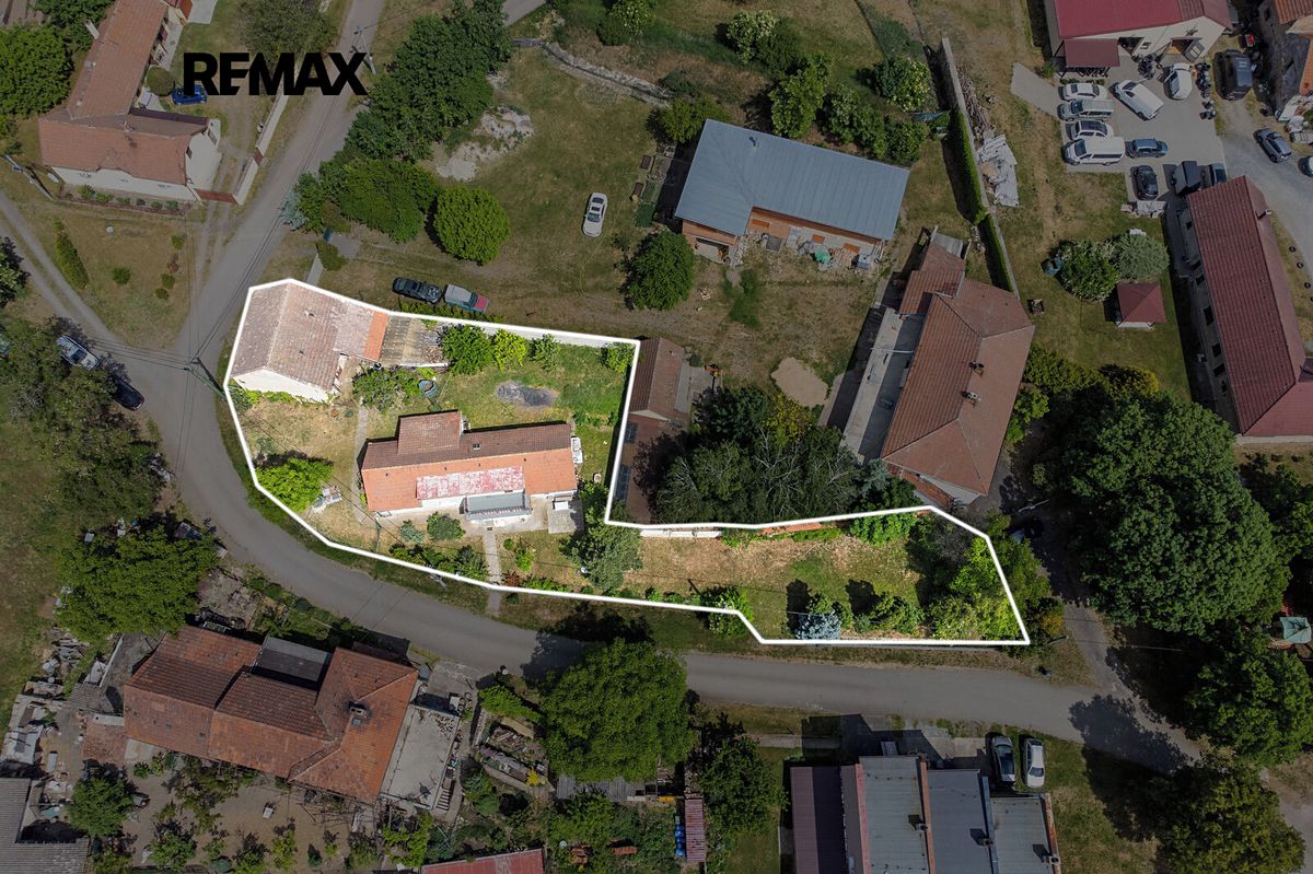 Prodej rodinného domu 119 m², pozemek 1213 m² – fotografie 2