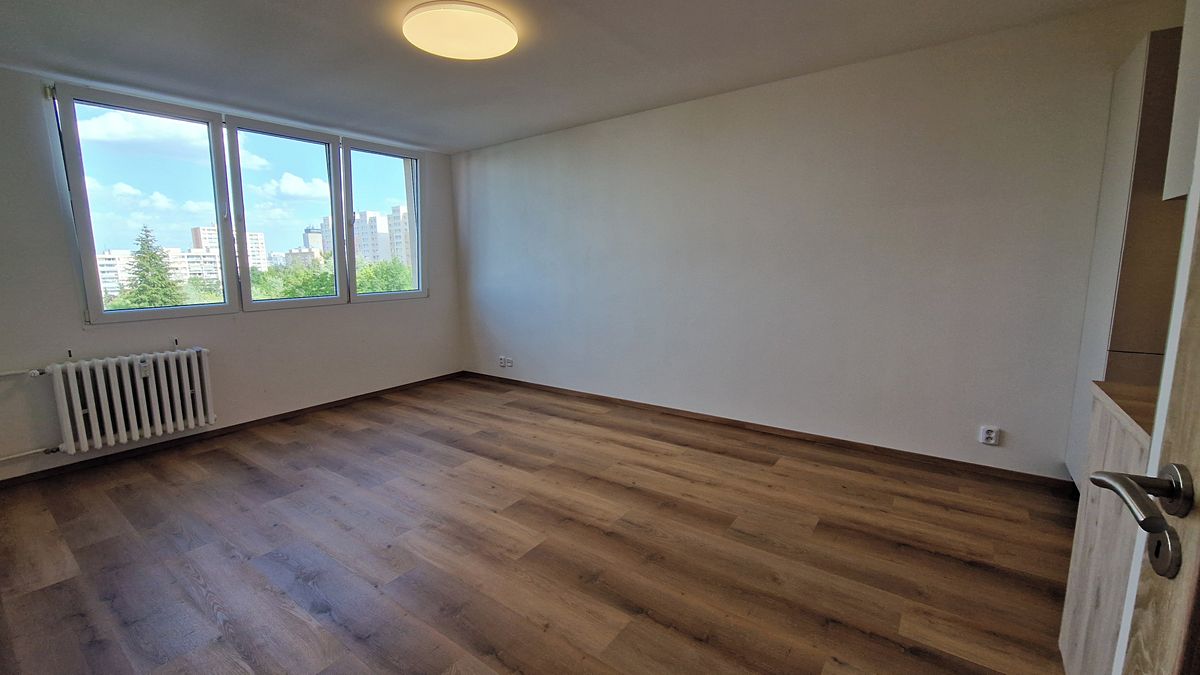 Pronájem bytu 3+kk 62 m² – fotografie 2