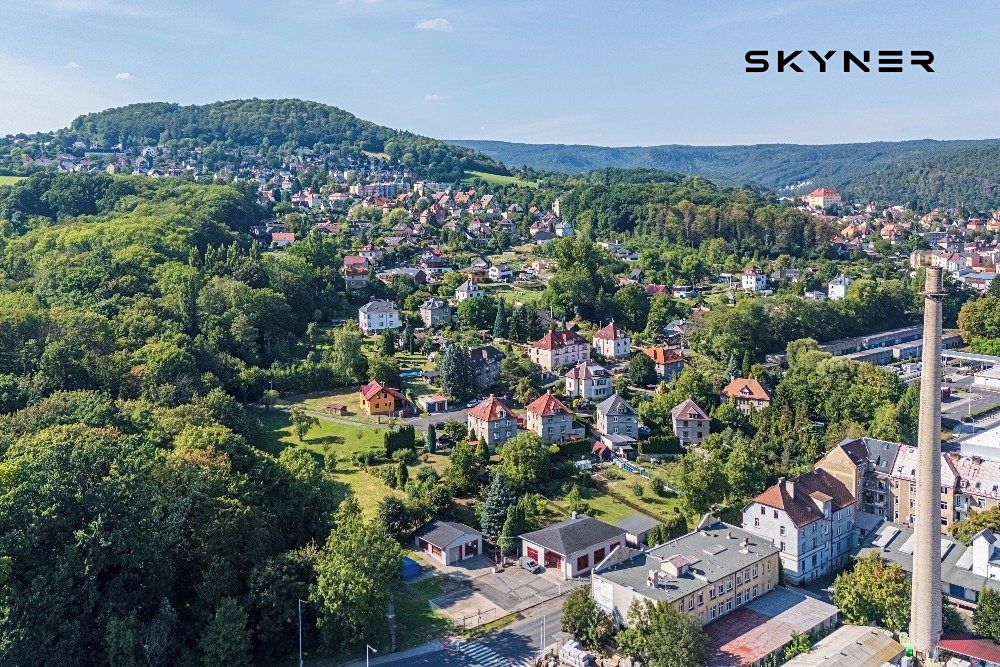 Prodej komerční nemovitosti 1850 m² – fotografie 2