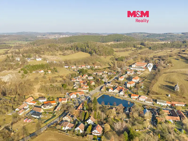 Prodej stavebního pozemku 2437 m², Milešov – náhled fotky 1