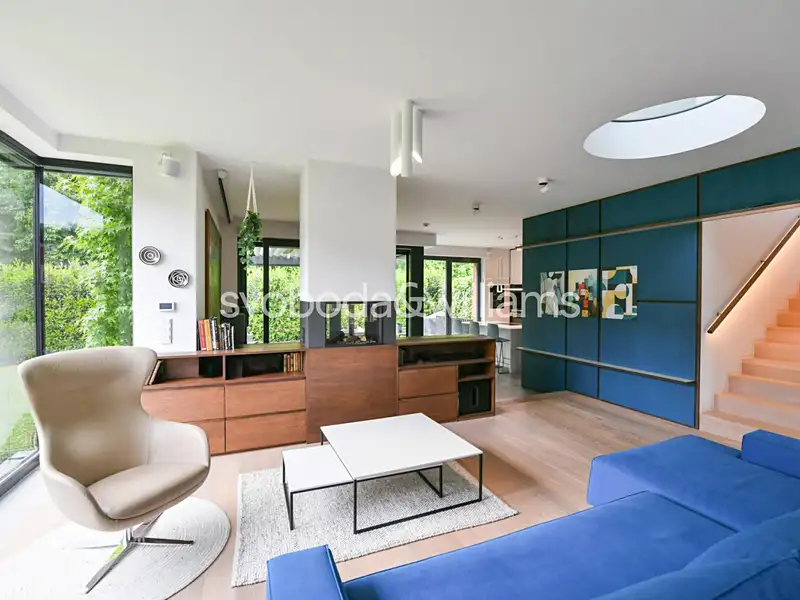 Prodej rodinného domu 284 m², pozemek 423 m², Praha – náhled fotky 3