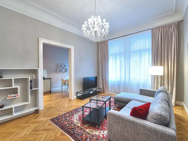 Pronájem bytu 2+1 72 m², Praha – náhled fotky 1
