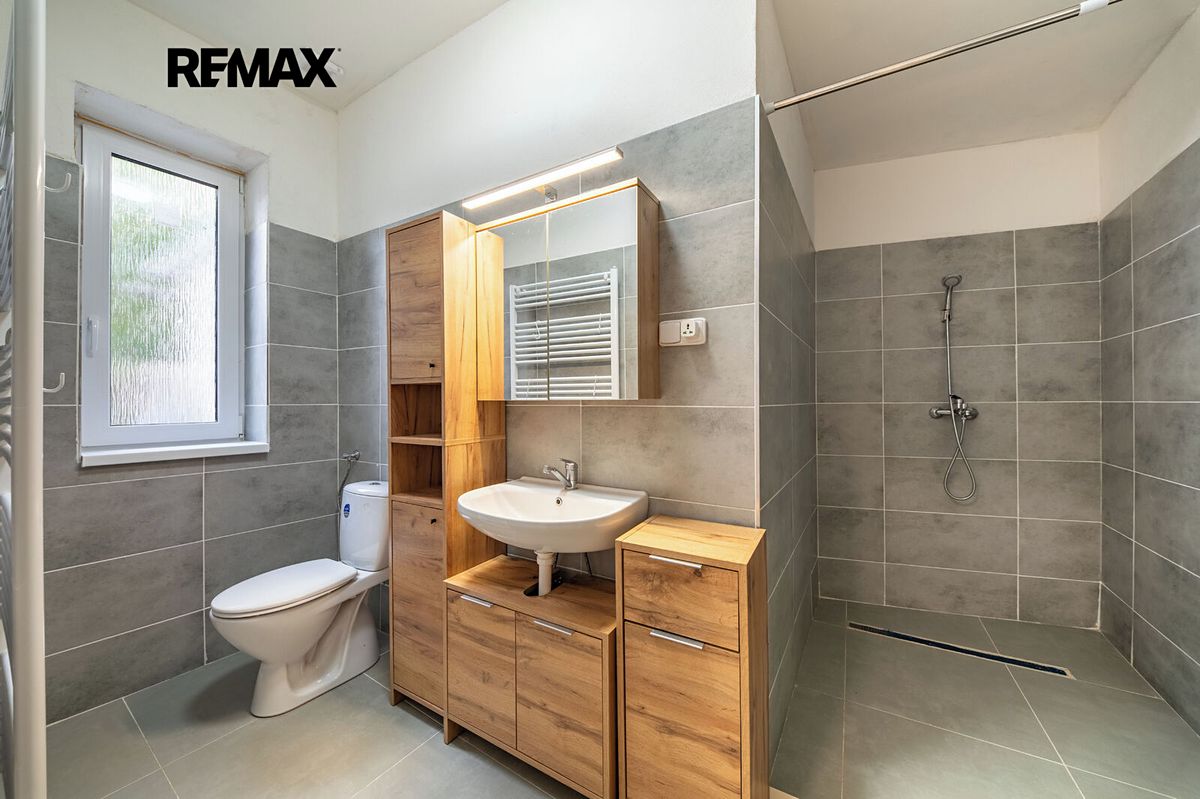 Prodej rodinného domu 76 m², pozemek 318 m² – fotografie 3