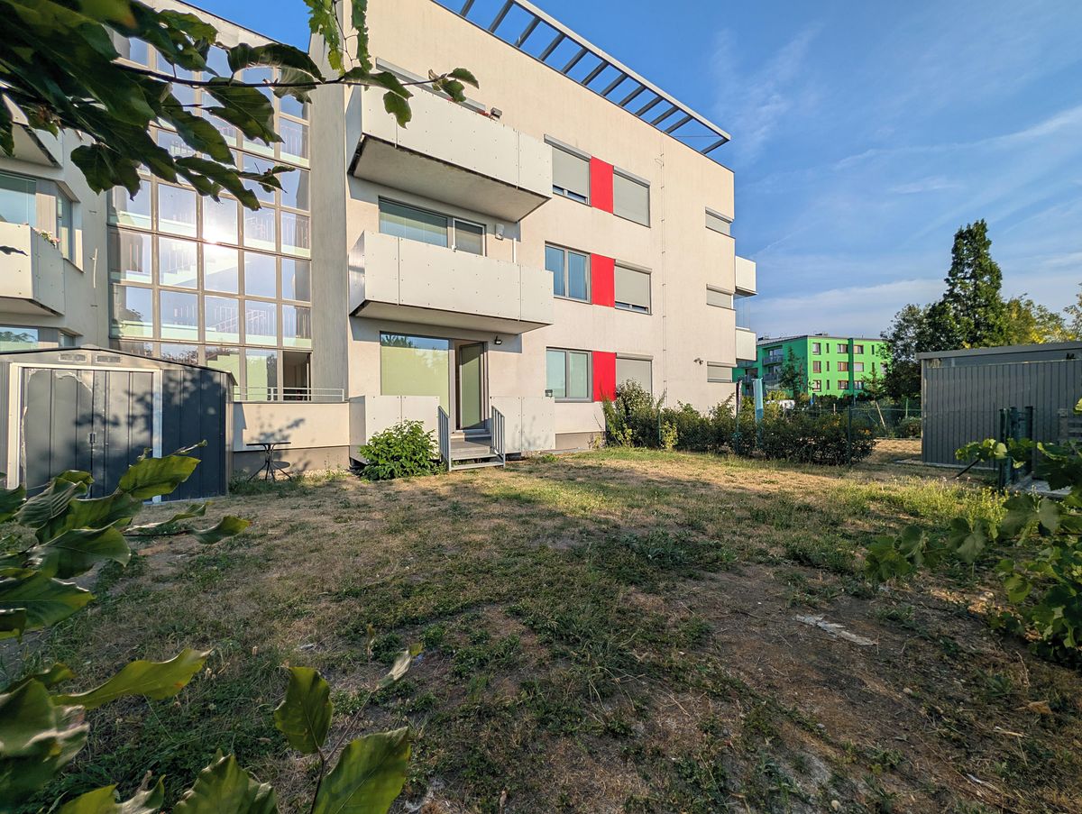 Pronájem bytu 2+kk 54 m² – fotografie 2