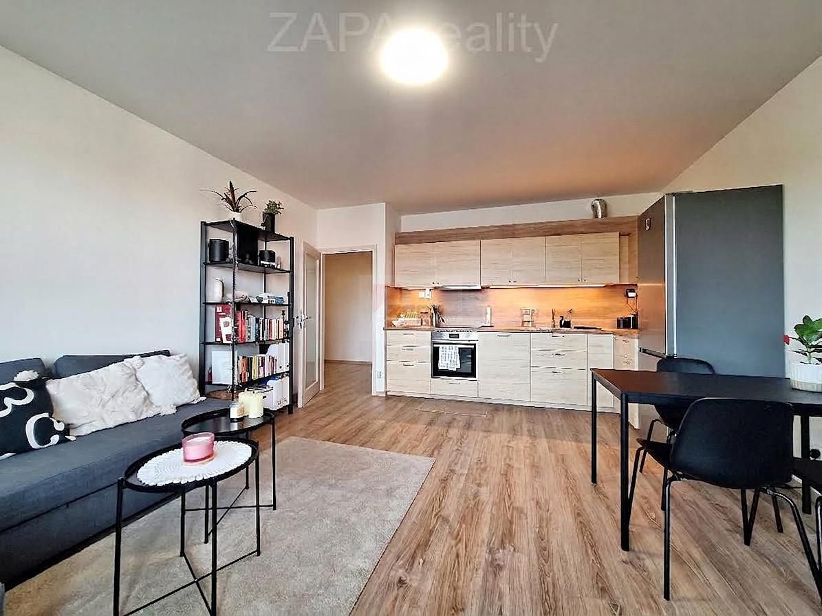 Pronájem bytu 2+kk 57 m² – fotografie 4