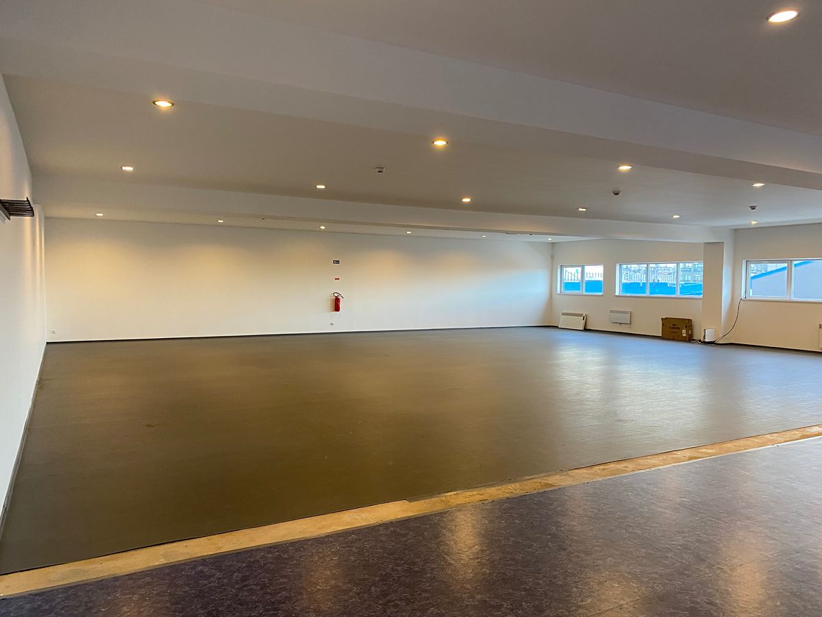 Pronájem skladového prostoru 700 m²