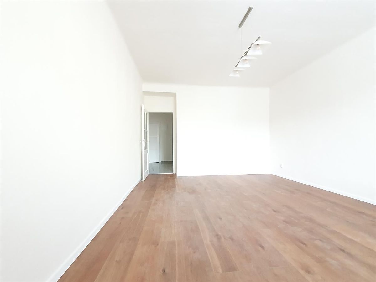 Pronájem bytu 3+kk 92 m² – fotografie 2