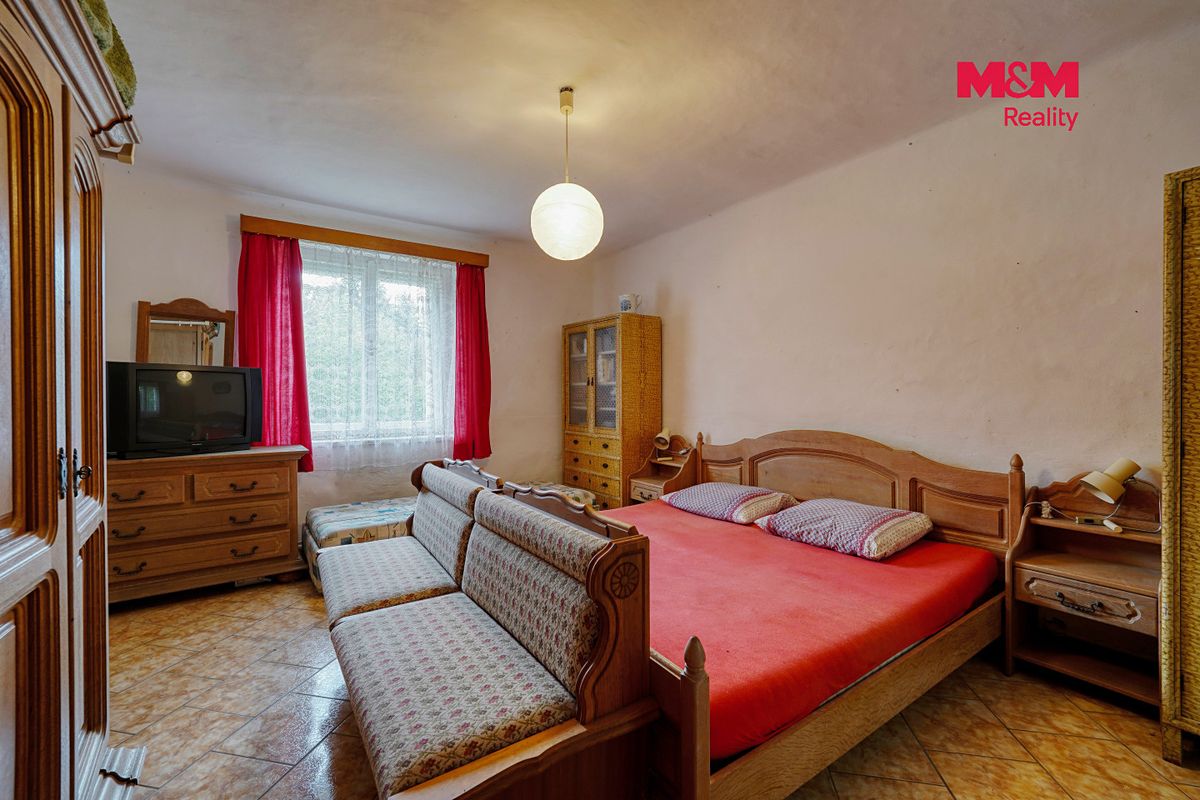 Prodej rodinného domu 138 m², pozemek 2450 m² – fotografie 5