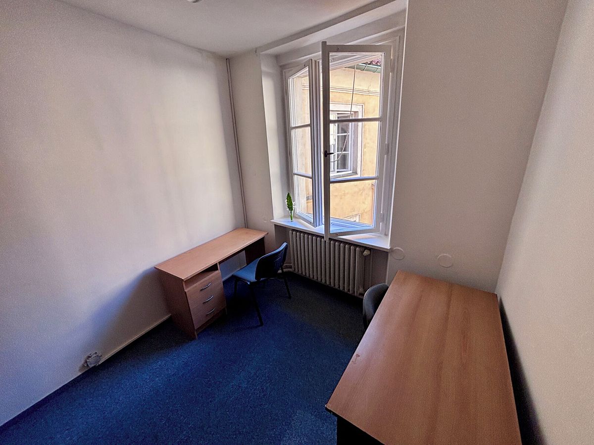 Pronájem kanceláře 12 m² – fotografie 3