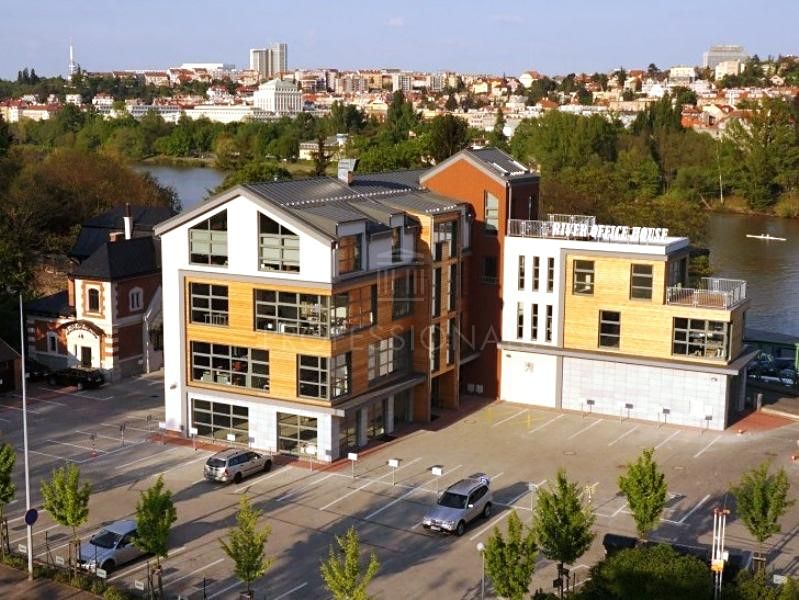 Pronájem kanceláře 52 m²