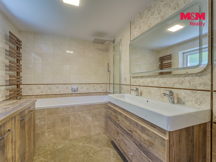 Prodej domu, 250 m² (12 z 30)
