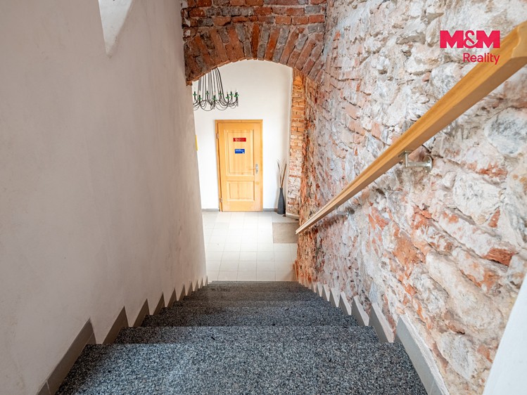 Prodej komerčního prostoru, 615 m² (24 z 30)