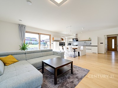 Будинок на продаж, 150 м² (3 з 18)