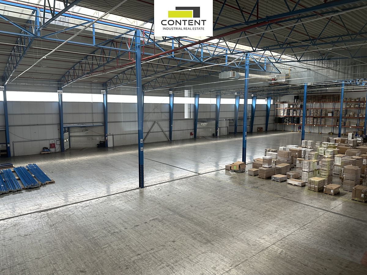 Pronájem skladového prostoru 2333 m² – fotografie 4