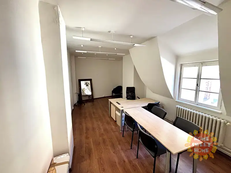 Pronájem kanceláře 32 m², Praha – náhled fotky 1
