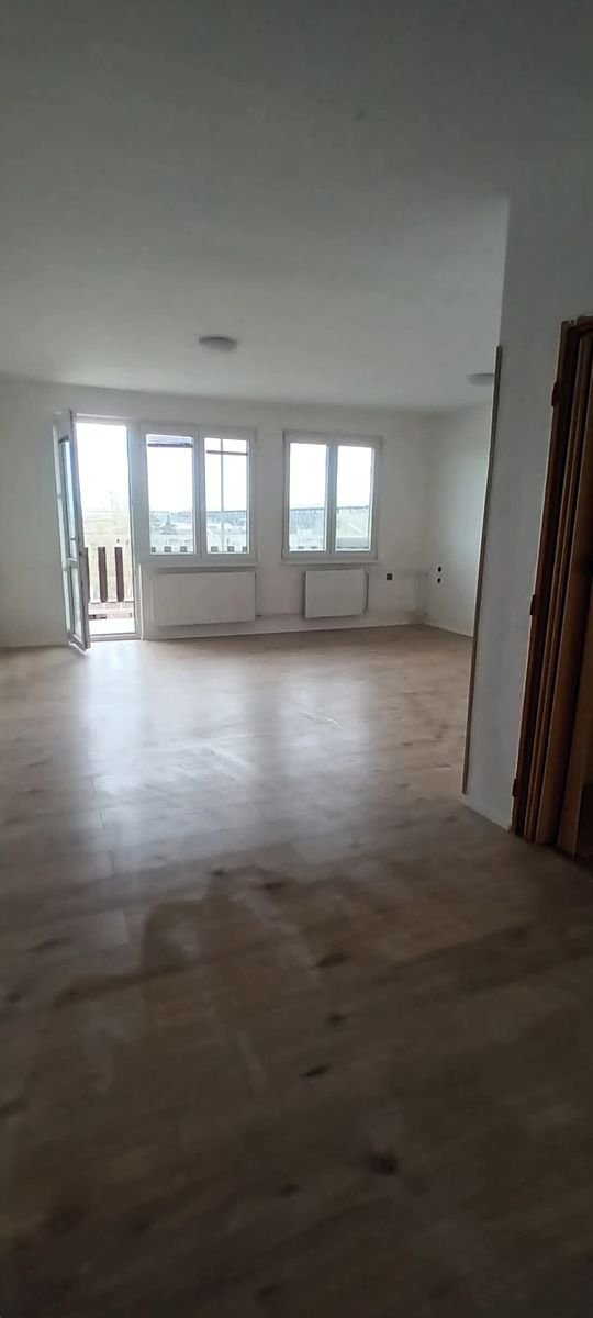 Pronájem bytu 3+1 100 m² – fotografie 3