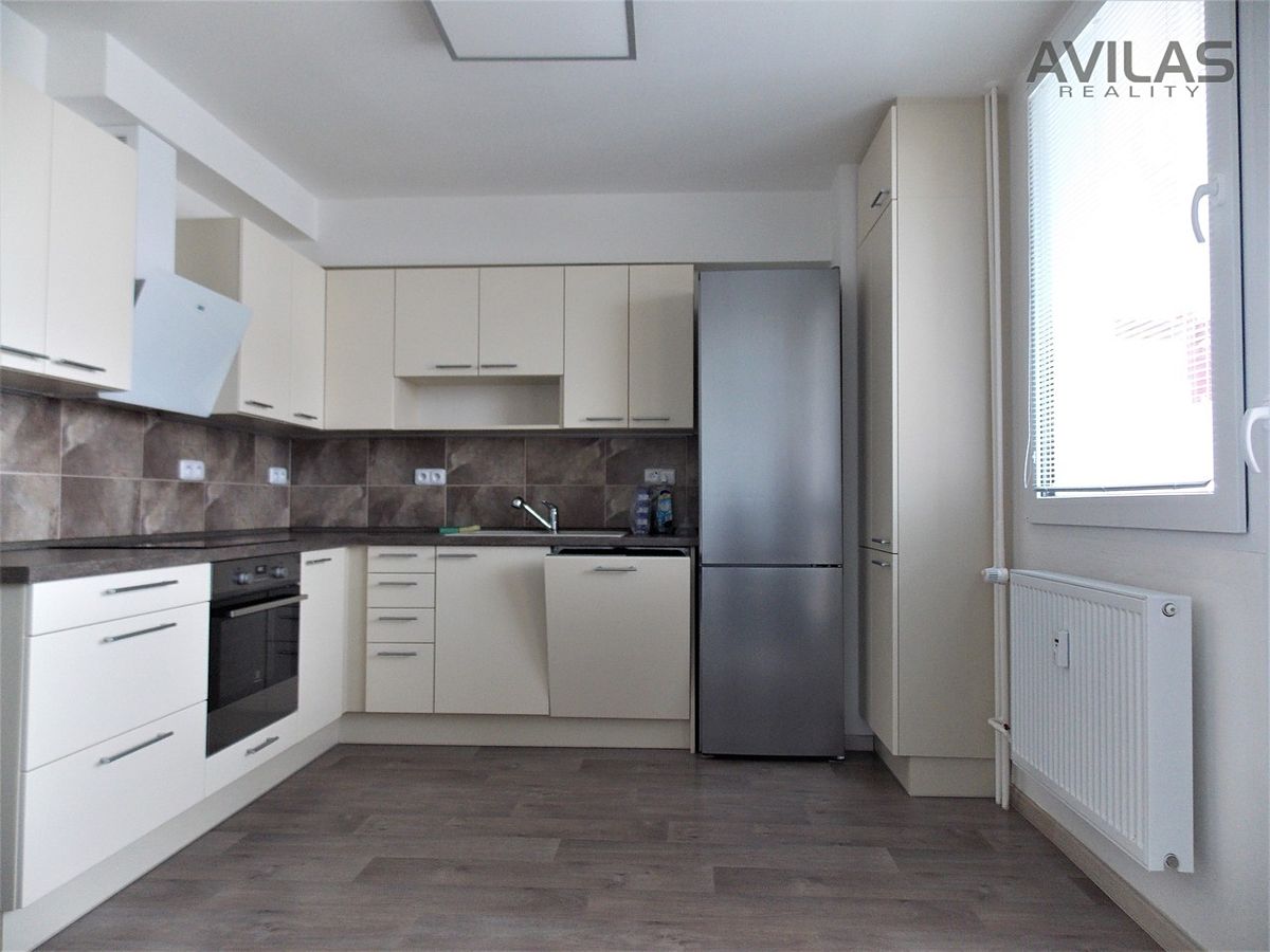 Pronájem bytu 3+kk 65 m² – fotografie 2