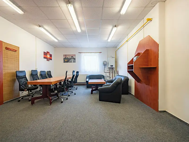 Pronájem skladového prostoru 753 m², Polička – náhled fotky 2
