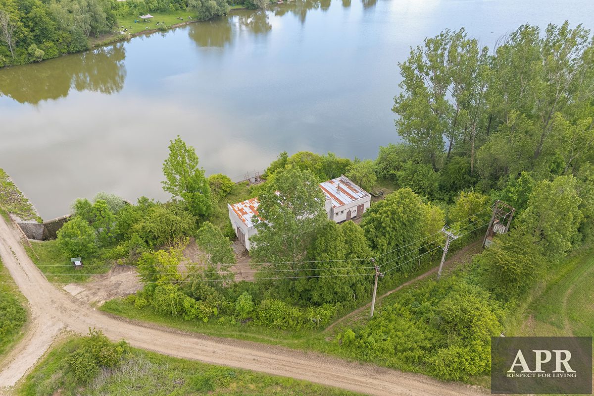 Prodej komerční nemovitosti 192 m² – fotografie 3