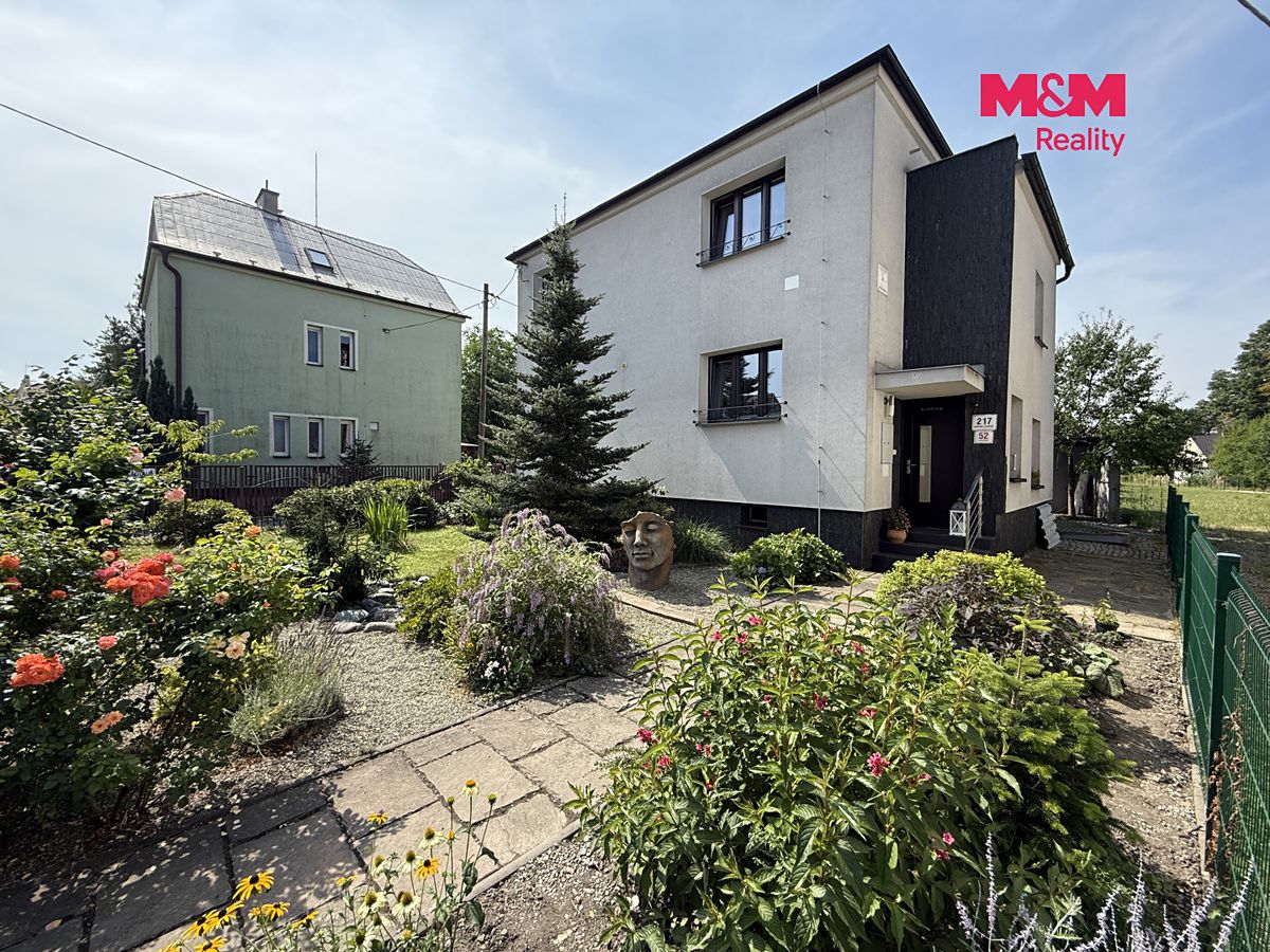 Prodej rodinného domu 234 m², pozemek 641 m² – fotografie 3