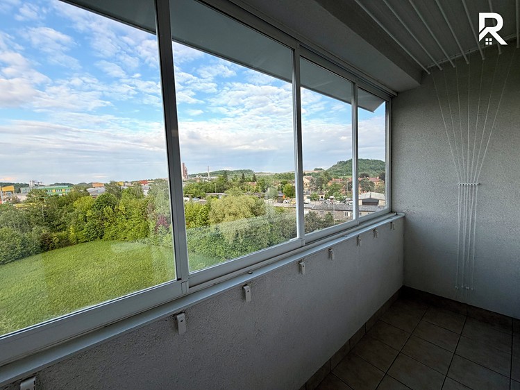Pronájem bytu 3+1, 63 m² (3 z 15)