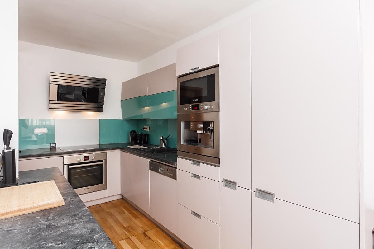 Pronájem bytu 5+kk 186 m² – fotografie 4