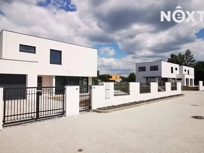 Prodej stavebního pozemku 474 m², Nechanice – náhled fotky 2