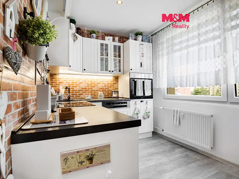 Prodej bytu 2+1 62 m², Chomutov – náhled fotky 1