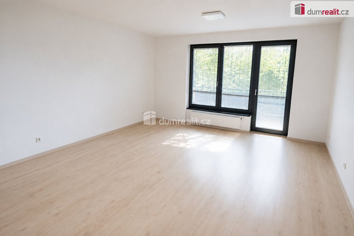 Pronájem bytu 1+kk 40 m² – fotografie 5