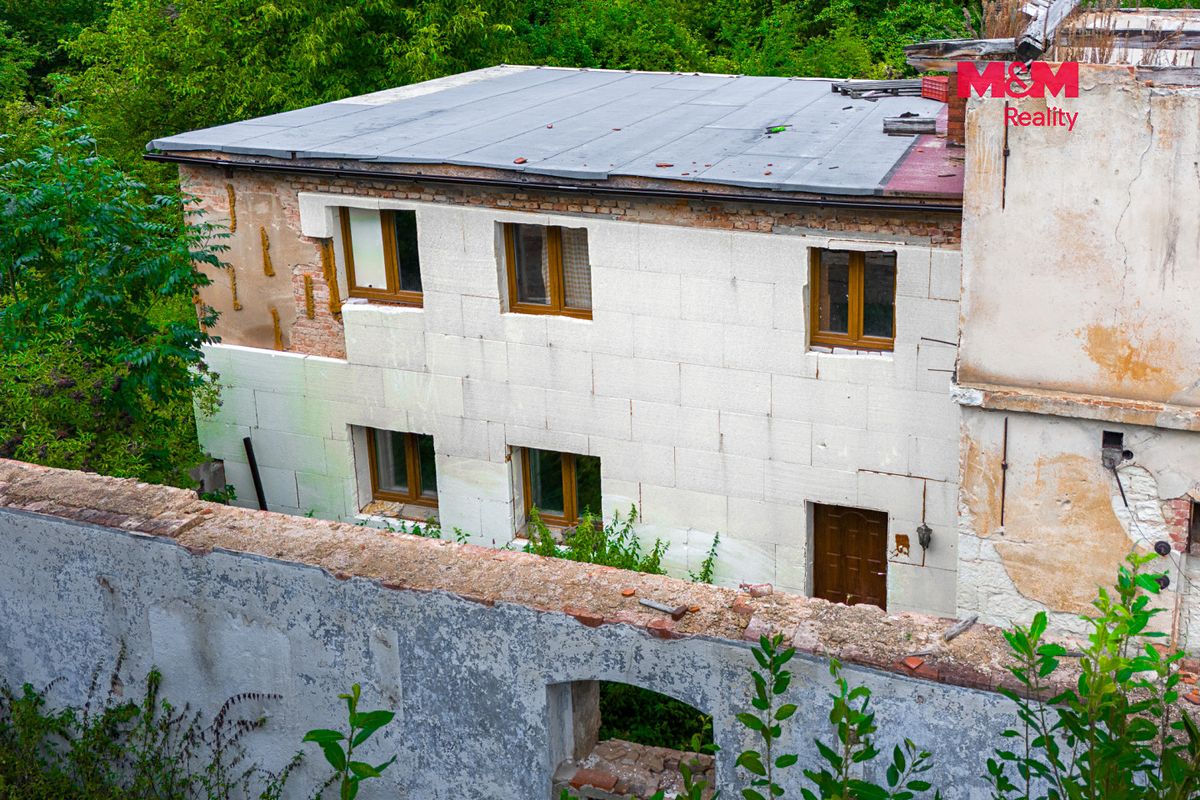 Prodej zemědělské usedlosti 700 m², pozemek 6813 m² – fotografie 5