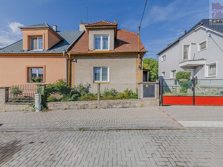 Haus zum Kauf, 122 m² (1 von 35)